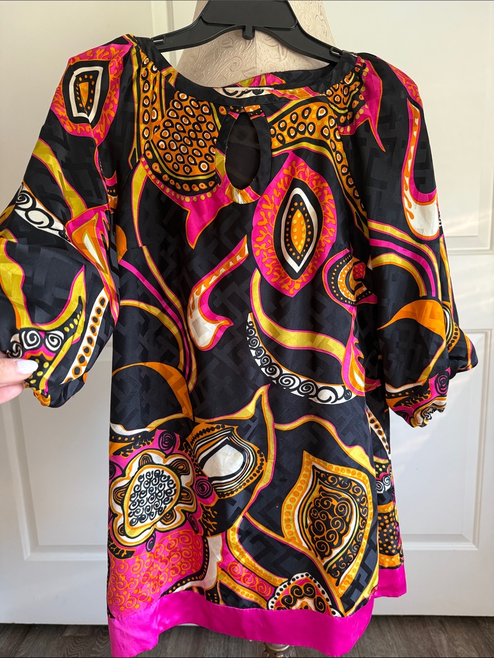 HOT 🩷🖤💛 Alex & Trixie Women’s Black Multicolor Mini Blouse Dress